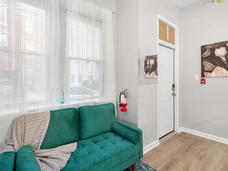 712 S 19th St #1 — Photo 3
