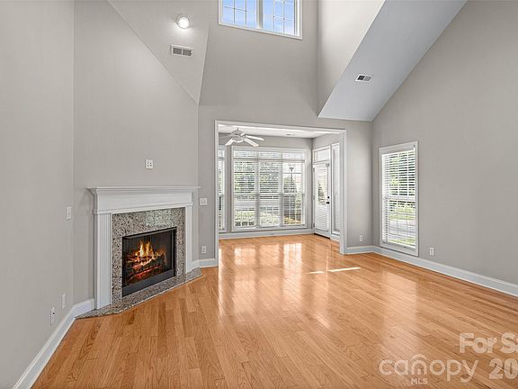 2nd image of 58 Burlington Ln