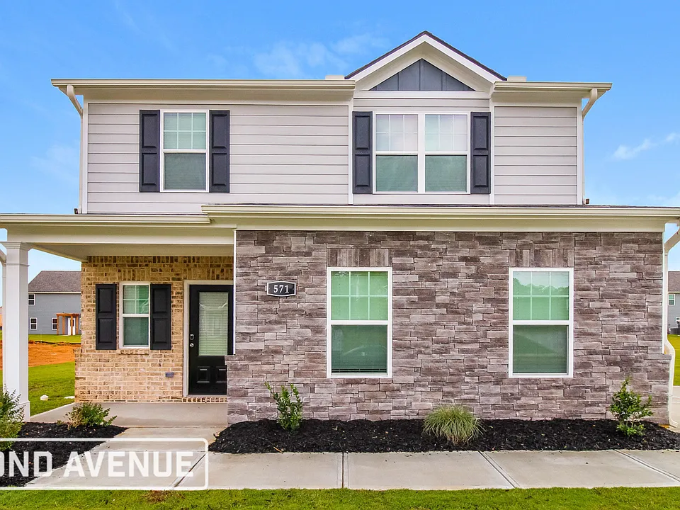 571 Meadows Farm Dr