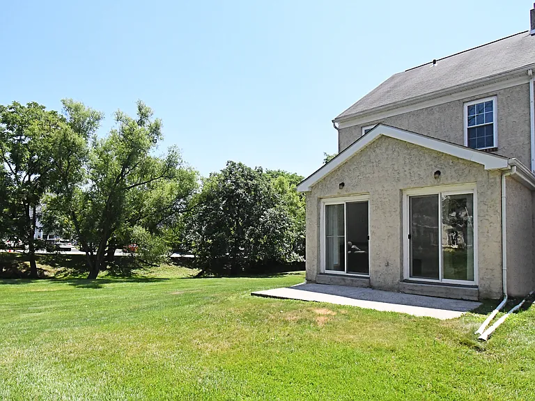 2489 Hillendale Dr — Photo 26