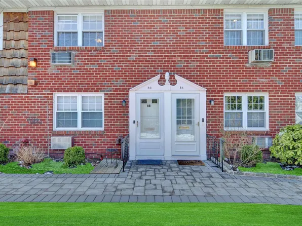 1 Anchorage Lane #8B, Oyster Bay, NY 11771