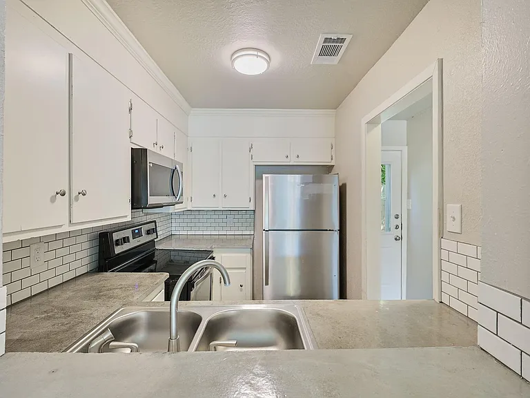 3345 Lodgepole Cir — Photo 5