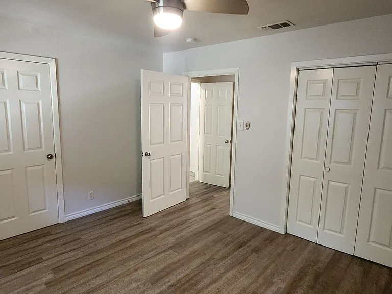 215 Eleanor Ave — Photo 32