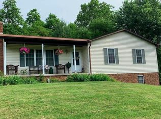 1537 Junction Rd, Strasburg, VA 22657