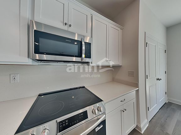 5th image of 1123 Livengood Way