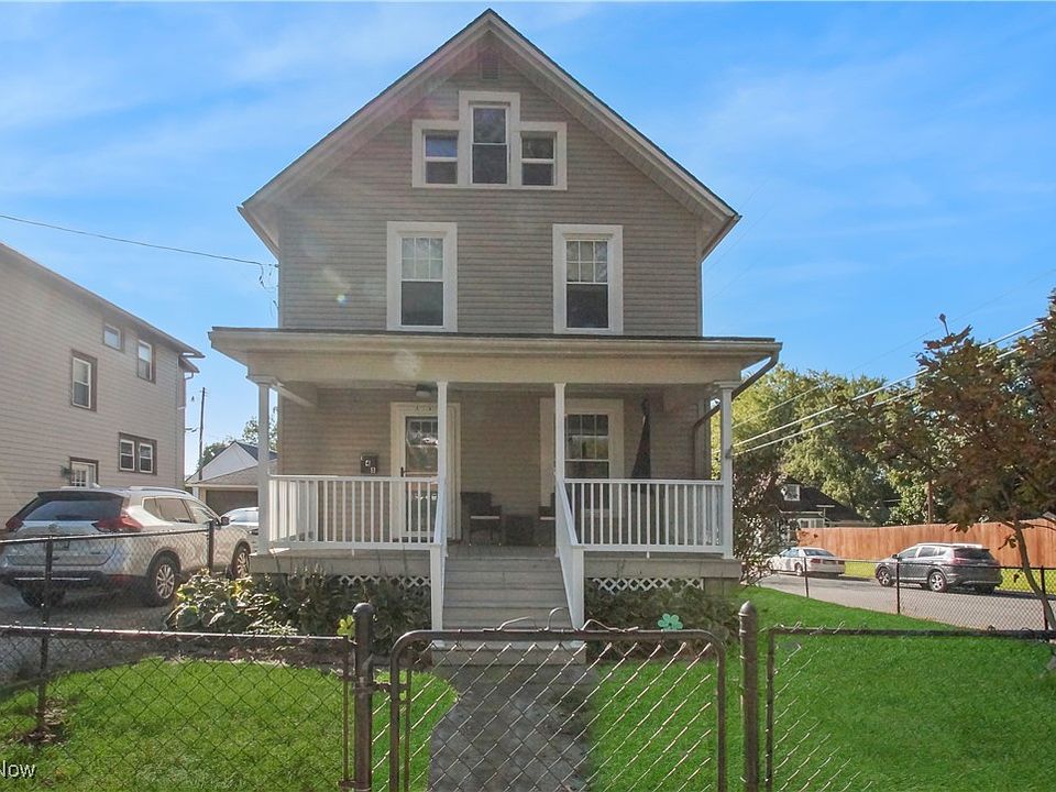 1st image of 148 W Bowman St