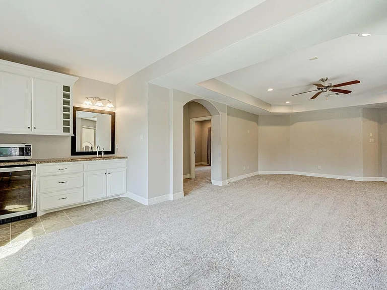 27303 Silver Jade Ct — Photo 30