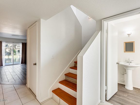5th image of 2338 W LINDNER Avenue #3