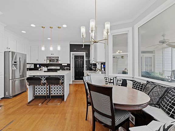 5th image of 5950 Hampton Leas Ln