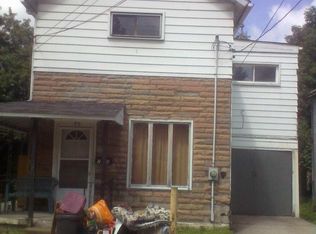 79 5th Ave, Sharon, PA