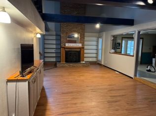 1021 Maywood Dr, Oskaloosa, IA 52577