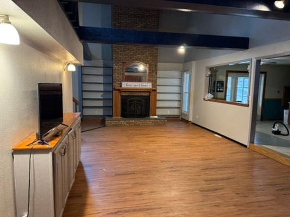 1021 Maywood Dr