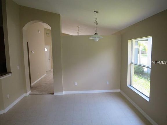 5th image of 2327 Holly Pine Cir