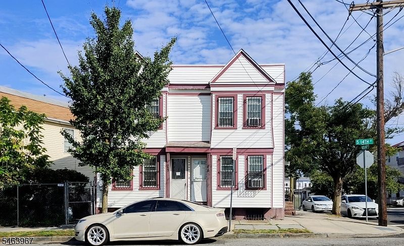 1st image of 722 S 14Th St