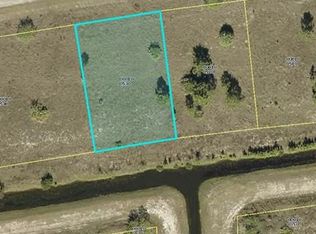 934 Ardmore St, Lehigh Acres, FL 33974