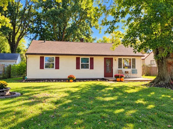 937 East Dr, Sheffield Lake, OH 44054