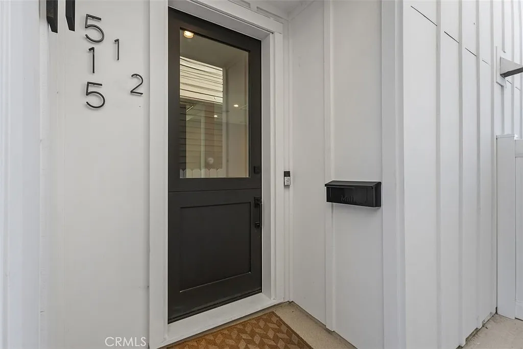 2 bed, 2.5 bath, 1275 sqft, $9,000 — Photo 4