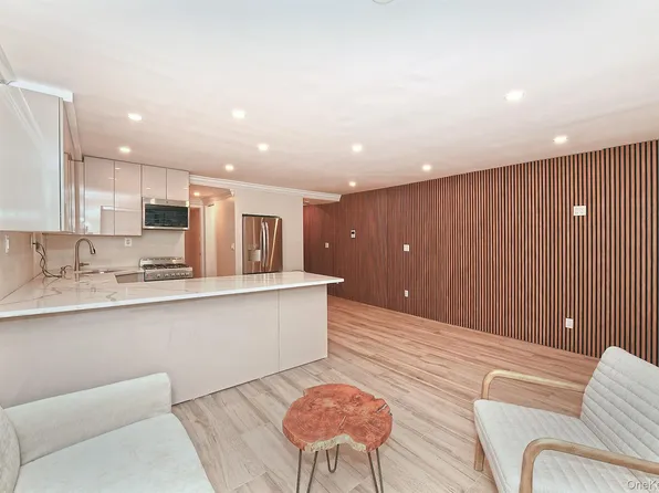 80 Lincoln Ave APT A6, Rockville Centre, NY 11570