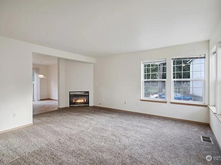 9611 161st St E #L — Photo 2