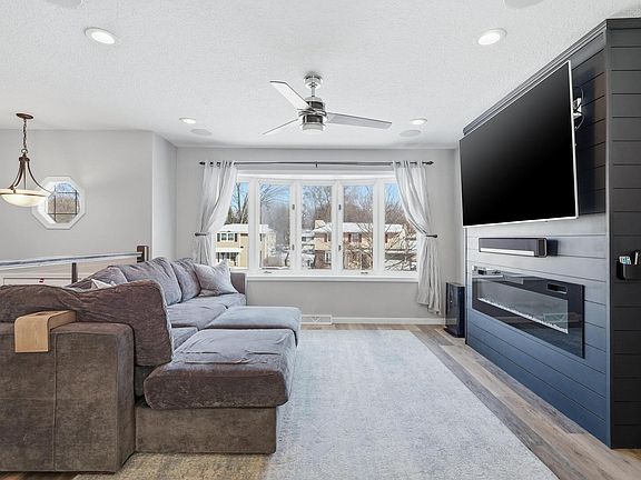 4th image of 3880 Tanglefoot Ct