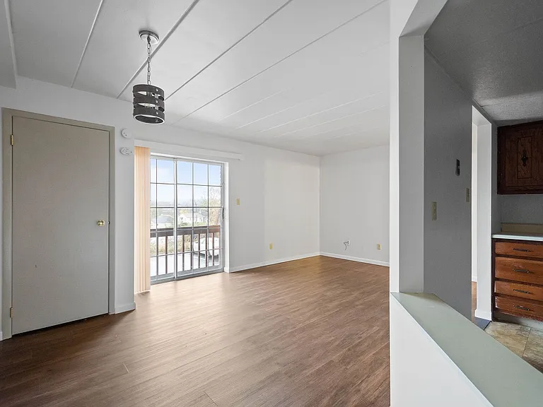 2860 Washington Blvd — Photo 15