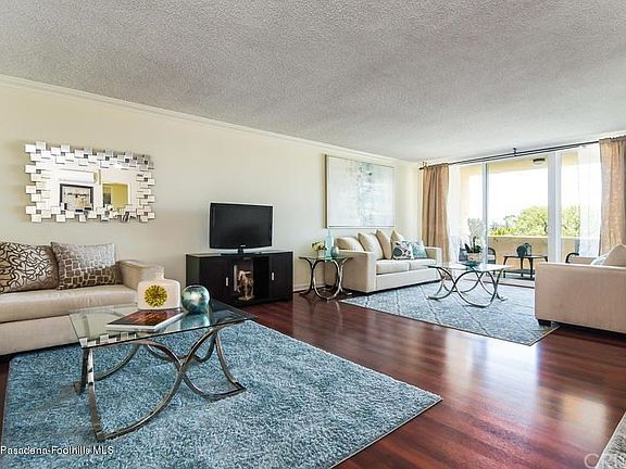 2nd image of 1115 Cordova St APT 304