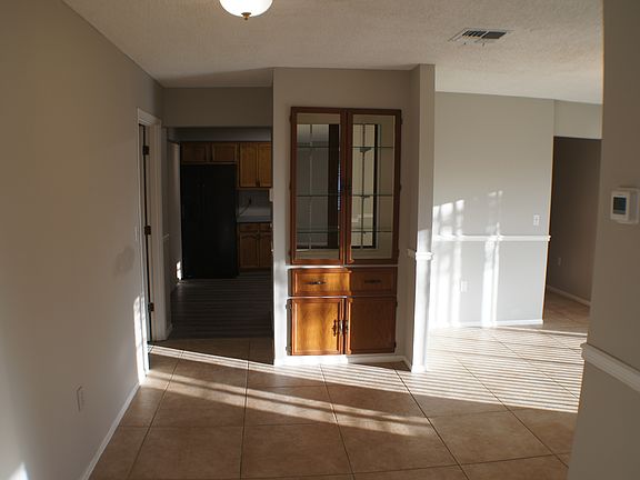 4th image of 4107 Malden Dr