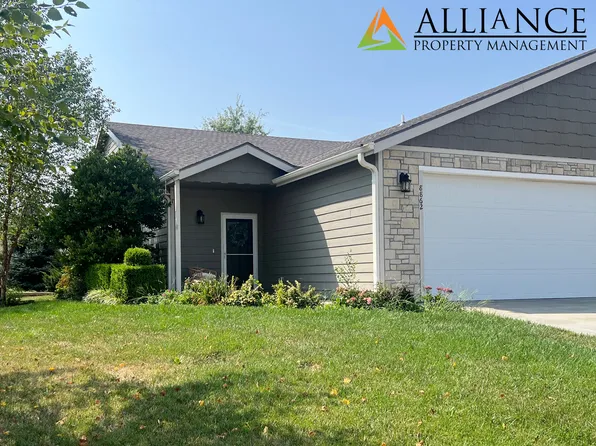 8862 Mj Dr, Manhattan, KS 66502