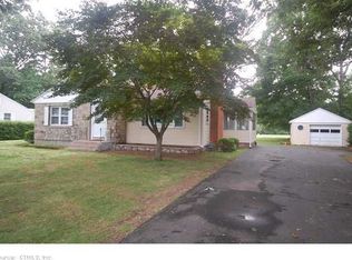 122 Woodside St, Manchester, CT 06040