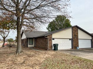 1200 Foltz Ln, Muskogee, OK 74403