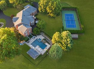 7 Woodland Rd, Newtown, PA 18940