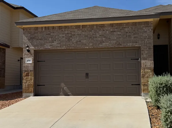 456 Emma Dr #456, New Braunfels, TX 78130