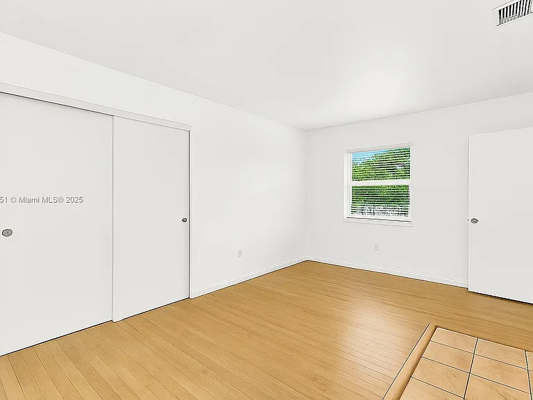 3415 SW 15th St #2 — Photo 5
