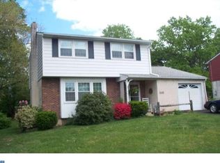 1145 Pioneer Rd, Lansdale, PA 19446