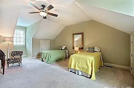 319 Berrien St — Photo 11