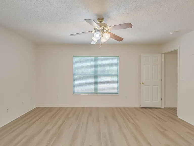 132 Marsh Island Cir — Photo 23
