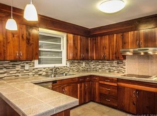 2545 Cranbrook Ln, Charlotte, NC 28207