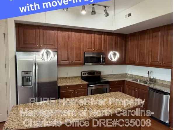 4625 Piedmont Row Dr, Charlotte, NC