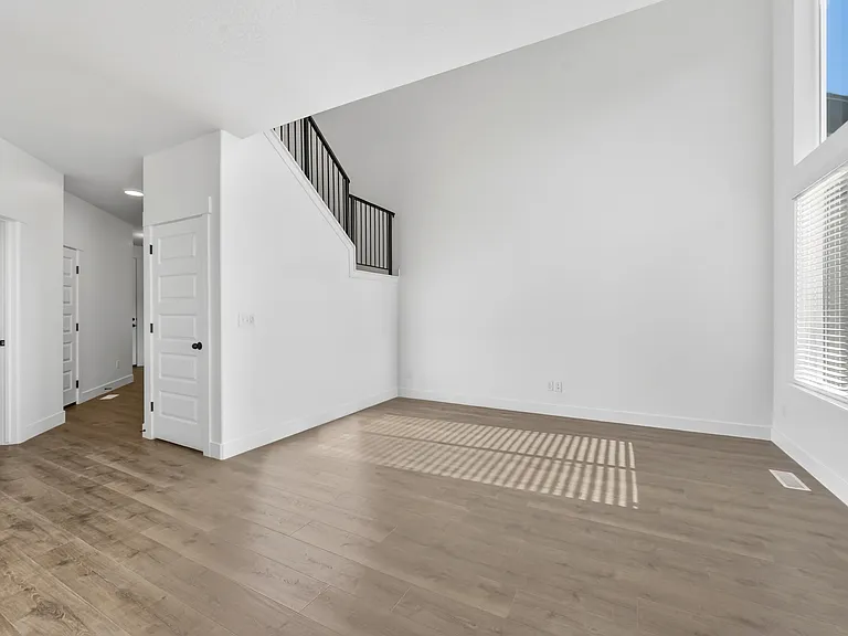 12669 S Mist Falls Cv — Photo 3