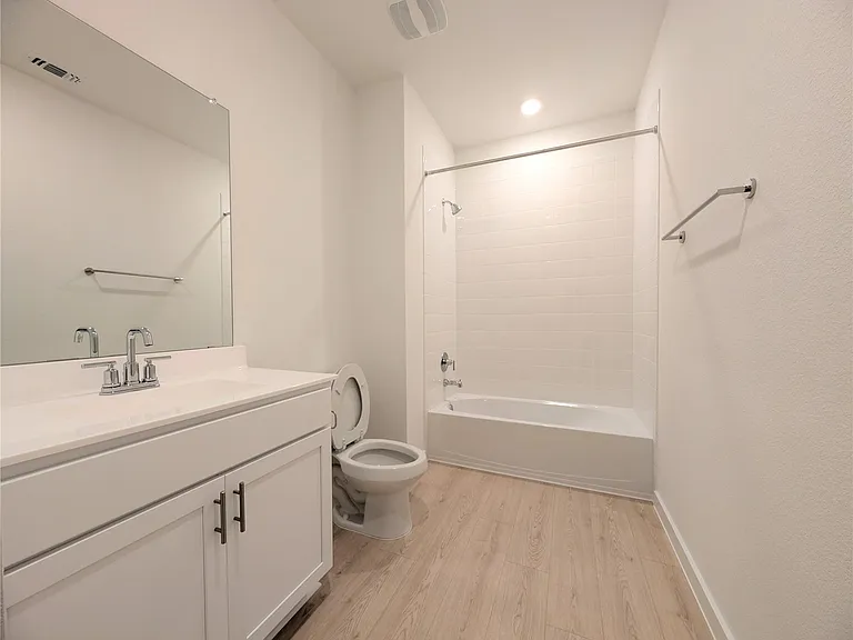 9400 Oxbow Strap Dr — Photo 15