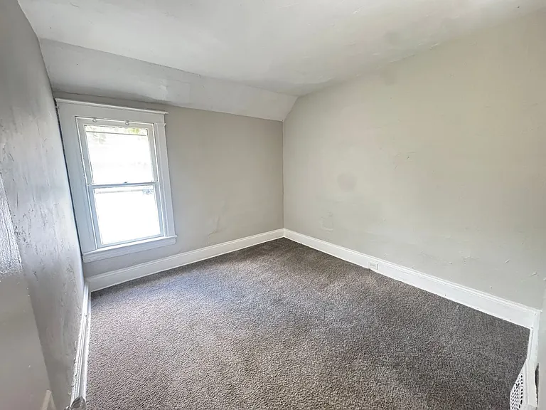 12918 Ferris Ave — Photo 6