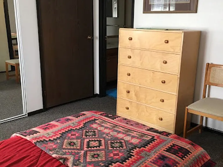 1626 University Ave — Photo 14