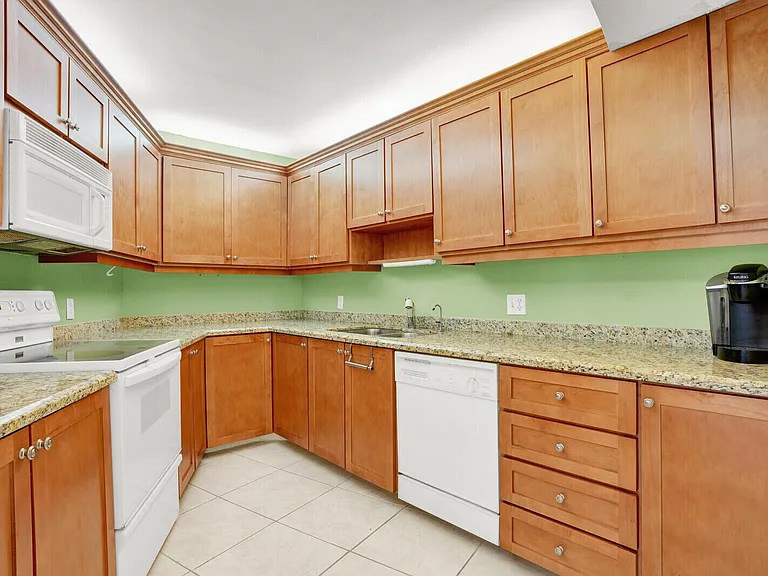 5420 N Ocean Dr #1803 — Photo 23