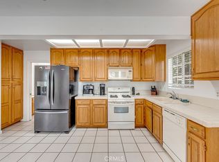 318 Old Toll Rd, Lake Arrowhead, CA 92352