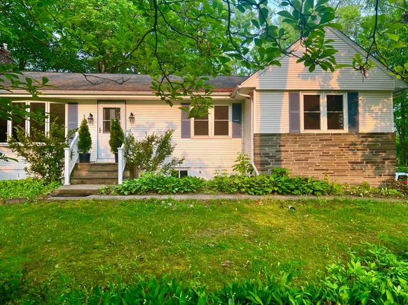 6070 Route 9, Rhinebeck, NY 12572