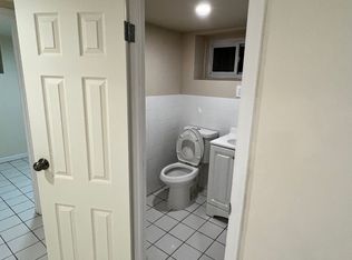 14027 Quince Ave #B, Flushing, NY 11355