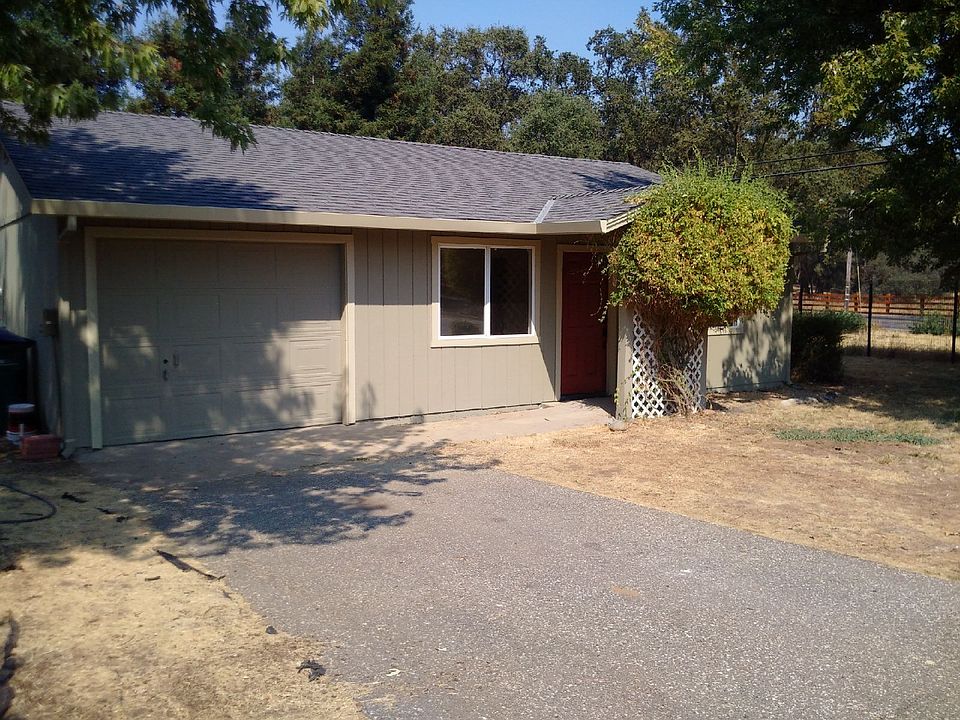 1st image of 10308 Daffodil Ct