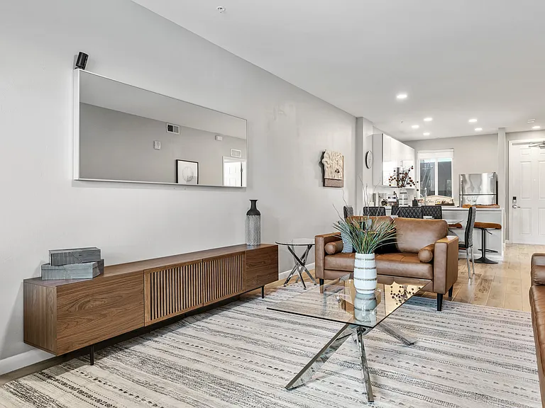 The Apartments at The Isles of Porto Vista — Photo 45