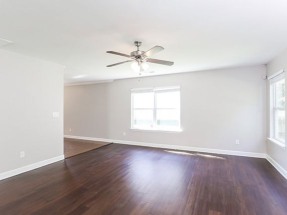 4th image of 11703 Sweetbriar Ridge Dr