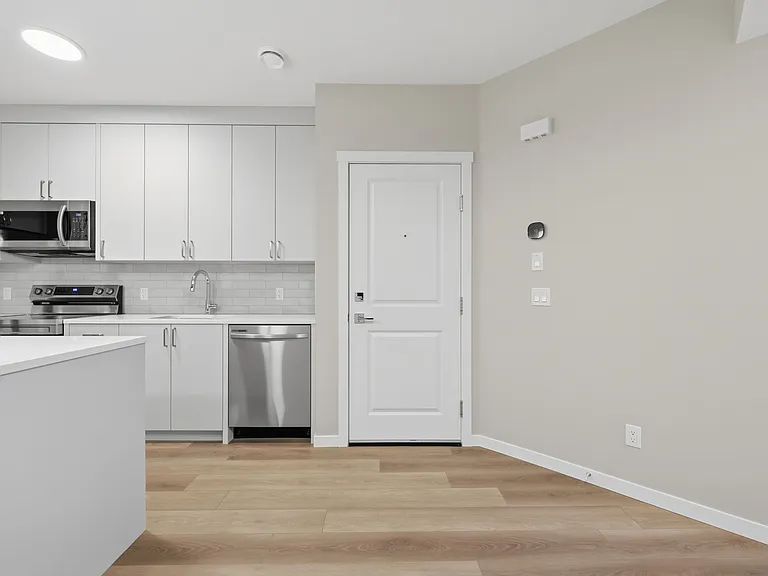 1130 Mahogany Blvd SE #B — Photo 3